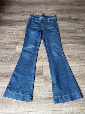 SPANX Flare Pull on Jeans size small